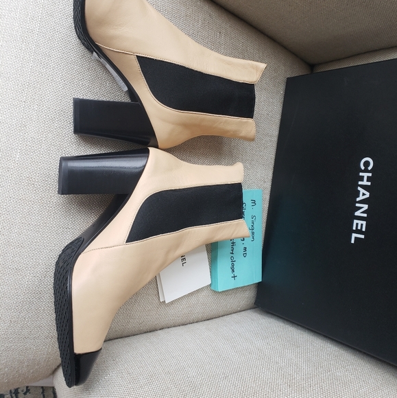 Authentic Brand New Chanel leather ankle boots - Picture 6 of 9